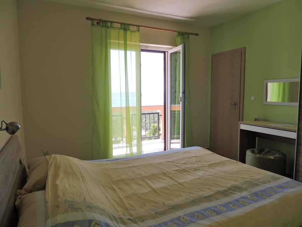 Apartments Denona Novalja Bagian luar foto