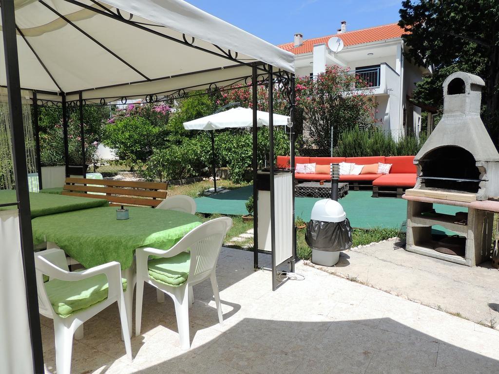 Apartments Denona Novalja Bagian luar foto